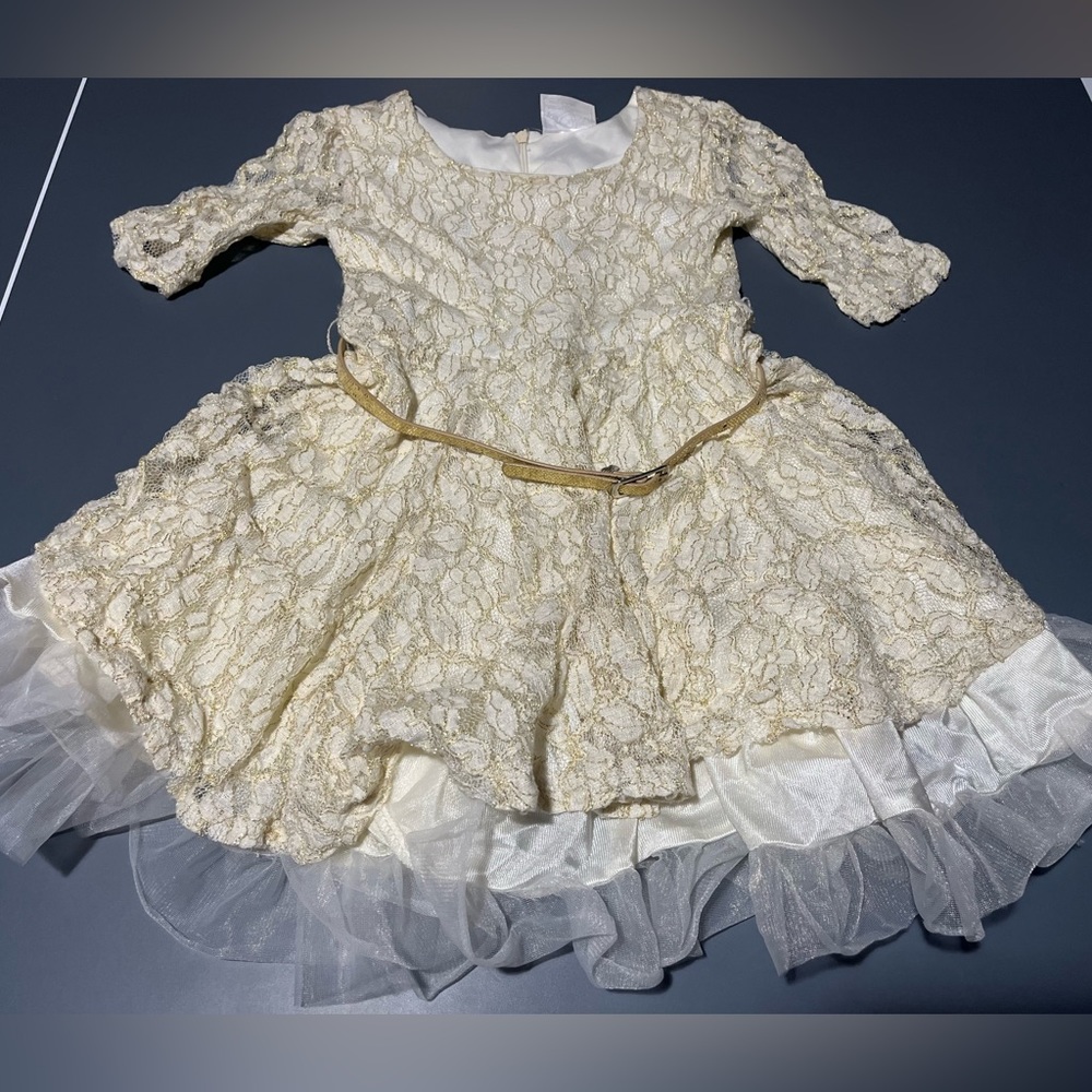 Fancy gold dress with gold belt size 4t